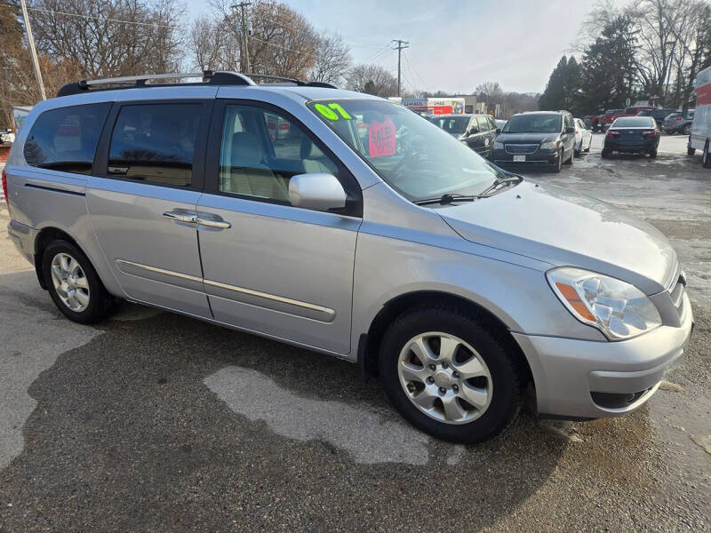 2007 Hyundai Entourage GLS