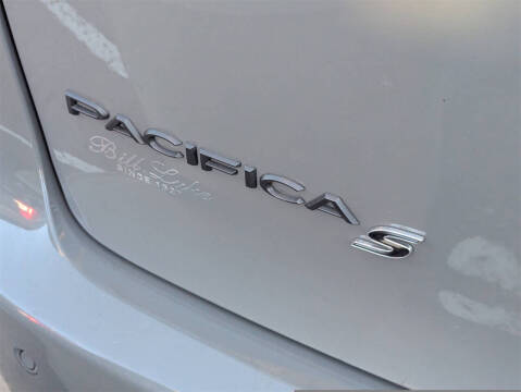 2023 Chrysler Pacifica Plug-In Hybrid Limited
