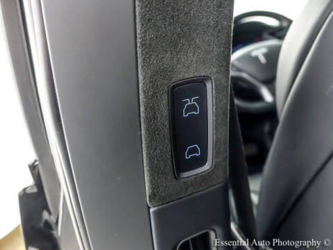 2019 Tesla Model X Standard Range