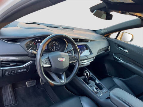 2023 Cadillac XT4 Sport