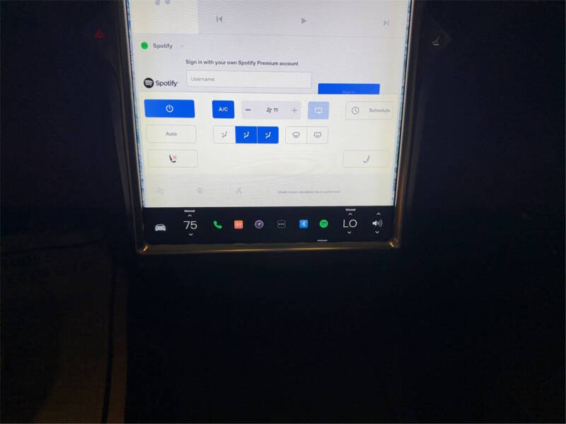 2016 Tesla Model S 70