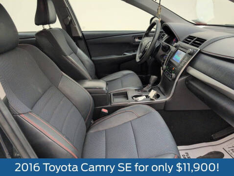 2016 Toyota Camry SE