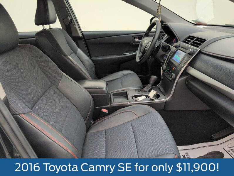 2016 Toyota Camry SE