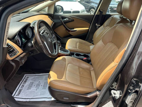 2012 Buick Verano Leather Group