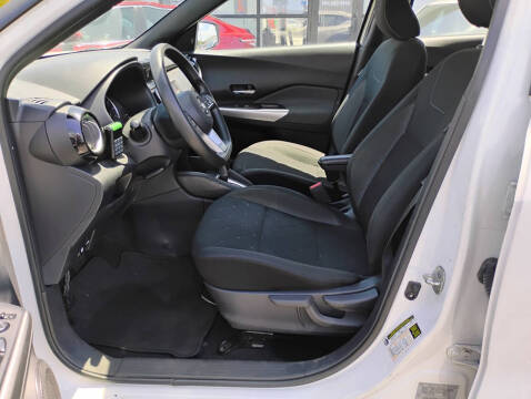 2020 Nissan Kicks SV