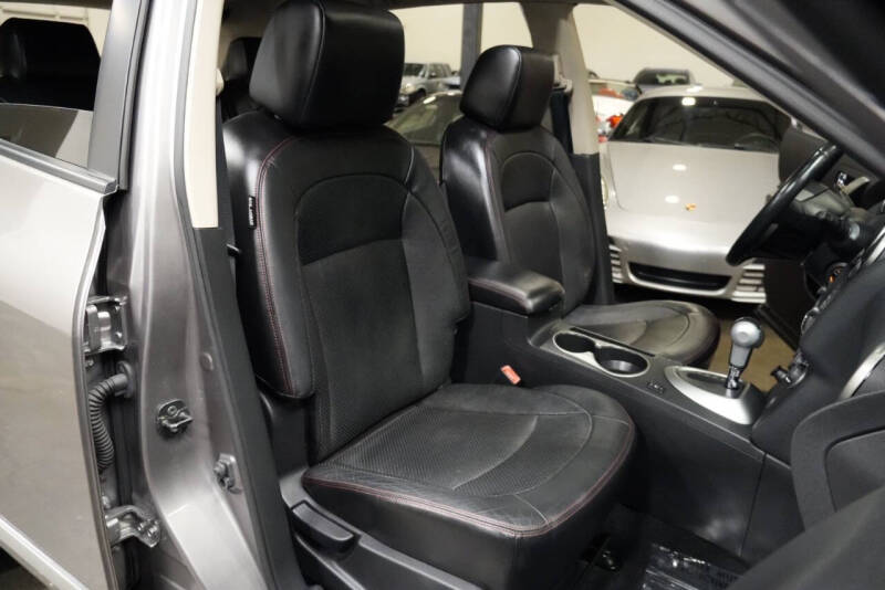 2011 Nissan Rogue SV