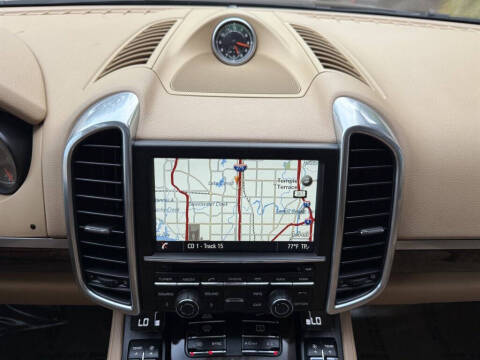 2014 Porsche Cayenne Platinum