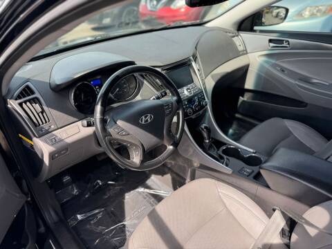 2014 Hyundai Sonata Hybrid for sale at ALHAMADANI AUTO SALES in Tacoma WA