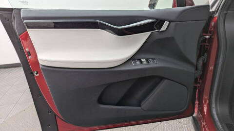 2016 Tesla Model X 90D