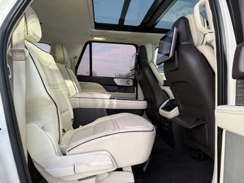 2019 Lincoln Navigator L Black Label