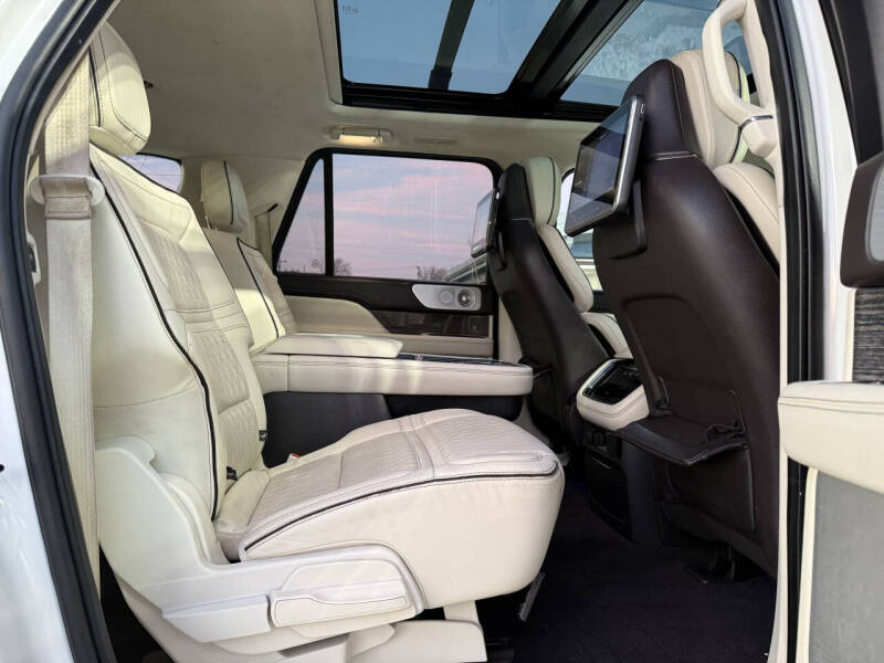 2019 Lincoln Navigator L Black Label