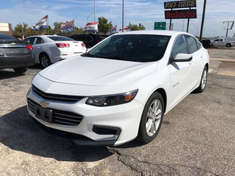 2018 Chevrolet Malibu for sale at IT GROUP in Oklahoma City OK