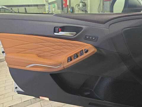 2020 Toyota Avalon Hybrid Limited