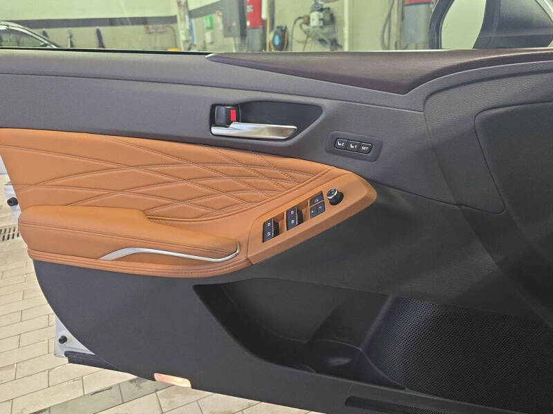 2020 Toyota Avalon Hybrid Limited