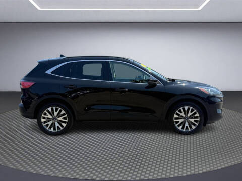 2020 Ford Escape Hybrid Titanium