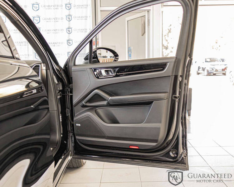 2019 Porsche Cayenne S