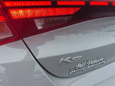 2022 Kia K5