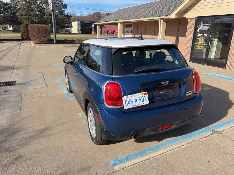 2018 MINI Hardtop 2 Door Cooper