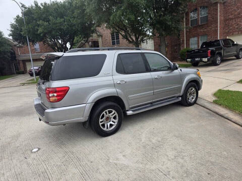 2004 Toyota Sequoia SR5