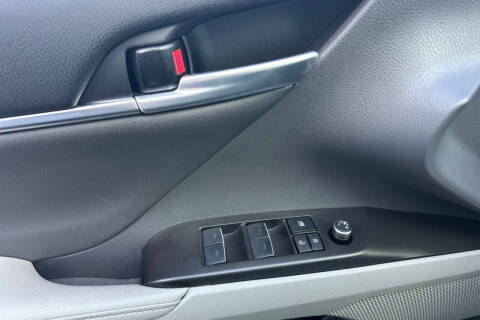 2024 Toyota Camry Hybrid XLE