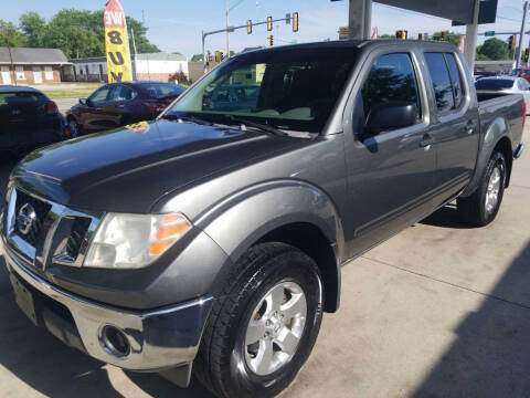 2009 Nissan Frontier for sale at SpringField Select Autos in Springfield IL