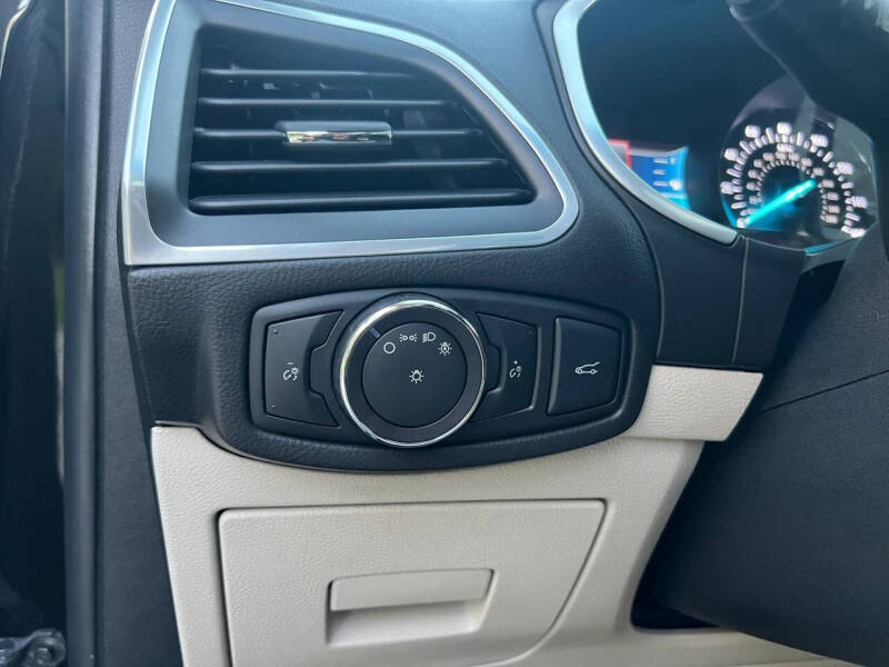 2017 Ford Edge Titanium