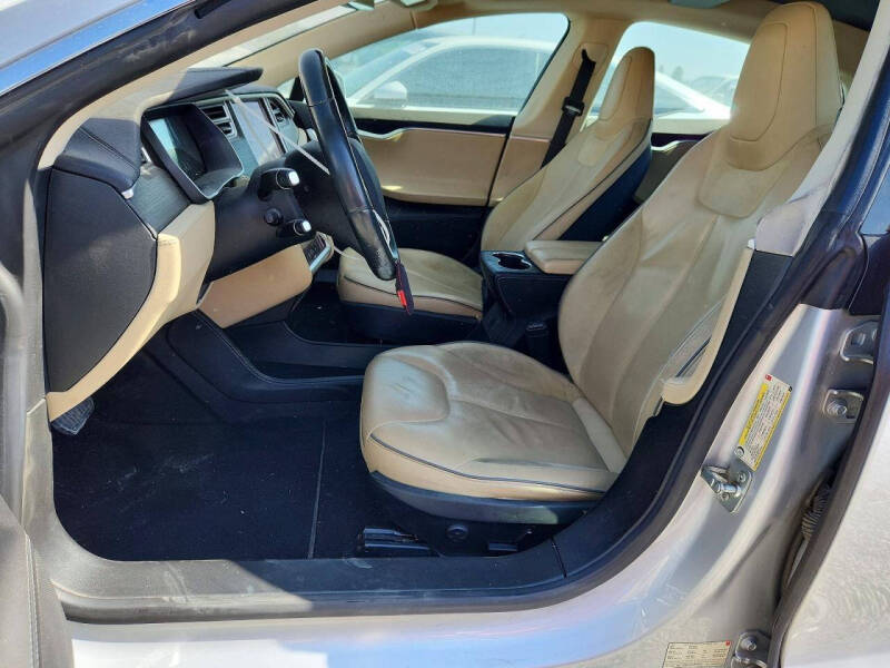 2014 Tesla Model S