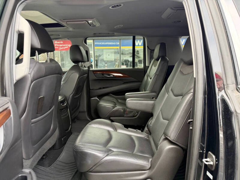 2018 Cadillac Escalade ESV Premium Luxury