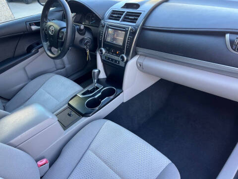 2012 Toyota Camry LE