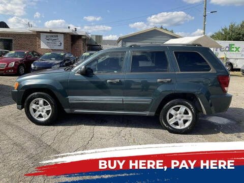 2005 Jeep Grand Cherokee for sale at Autocom, LLC in Clayton NC