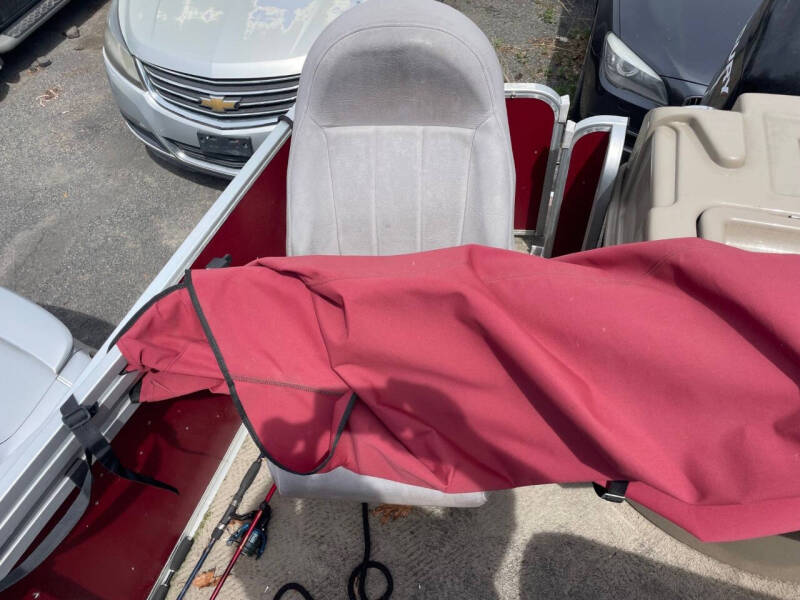 2011 Premier Marine Explorer 200