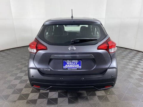 2020 Nissan Kicks S