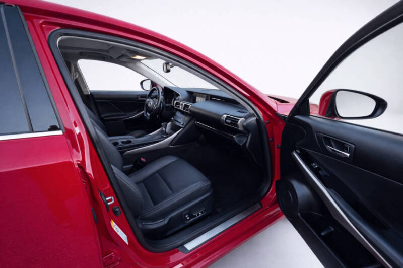 2016 Lexus IS 300