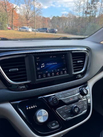 2020 Chrysler Pacifica Touring L