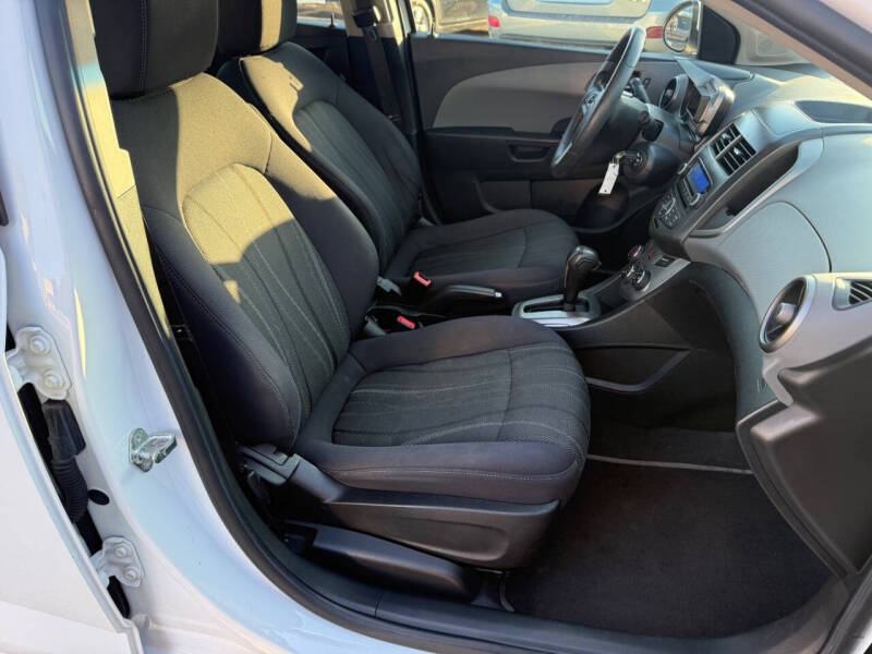 2014 Chevrolet Sonic LT Auto