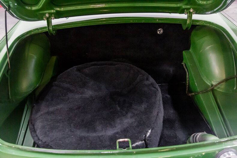 1967 MG RESTORED MG B