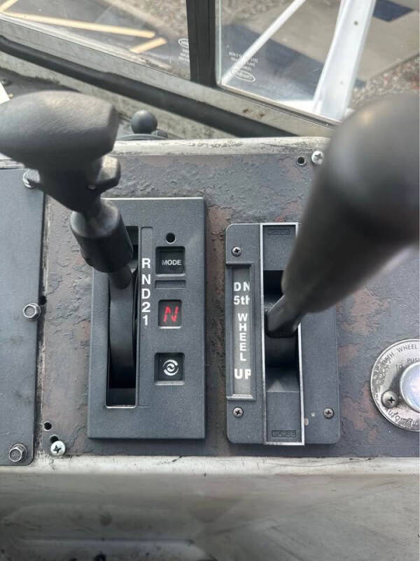 2005 OTTAWA COMANDO YARD DOG