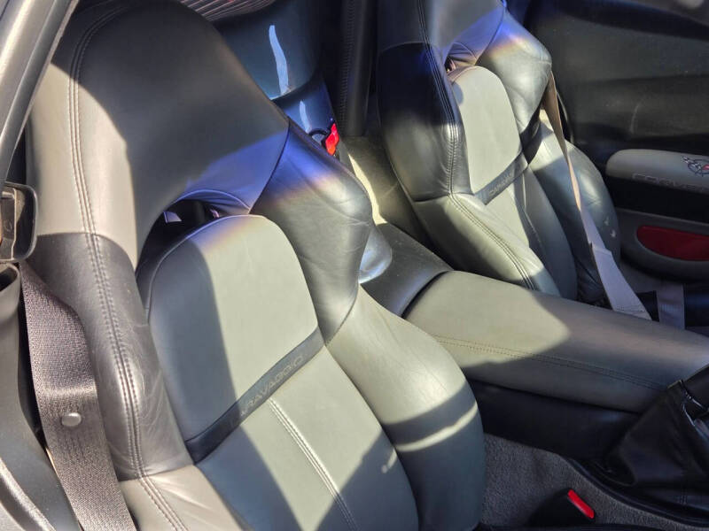 2004 Chevrolet Corvette