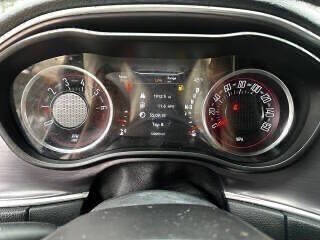 2017 Dodge Challenger SXT Plus