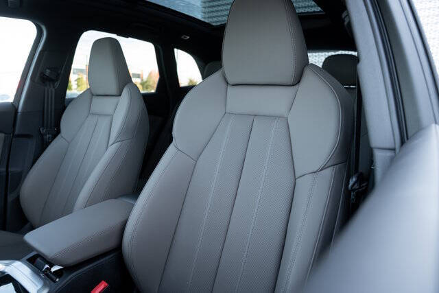 2025 Audi Q5 quattro Premium Plus TFSI