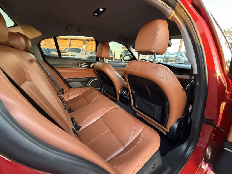 2019 Alfa Romeo Giulia Sport