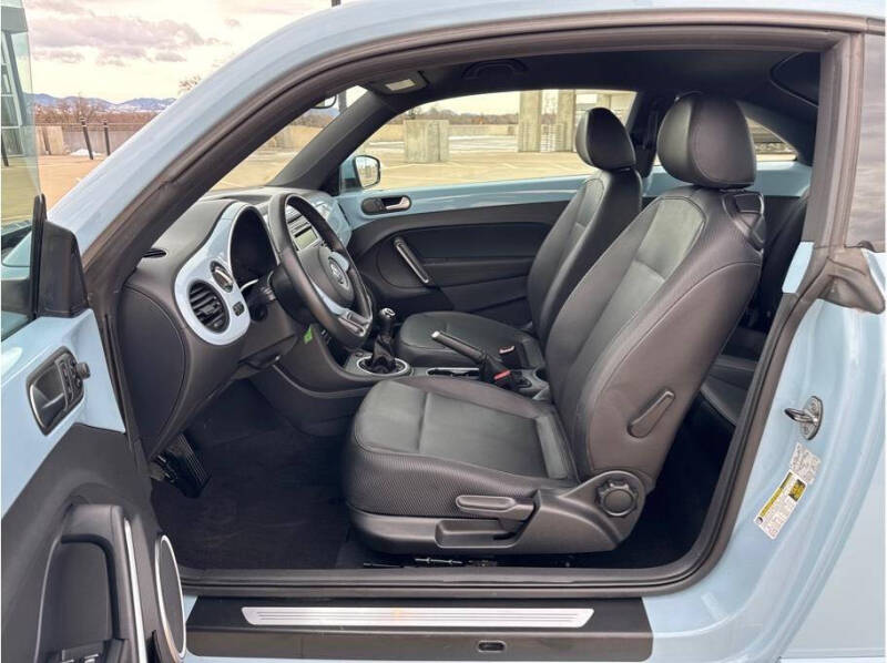 2013 Volkswagen Beetle