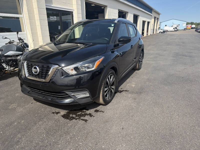 2019 Nissan Kicks SR