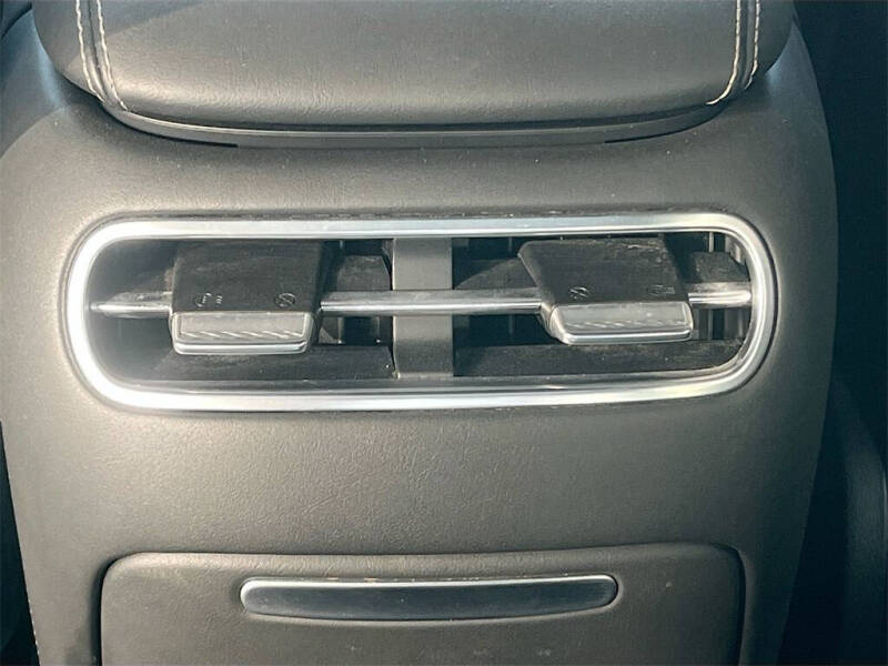 2024 Genesis G90 3.5T e-Supercharger