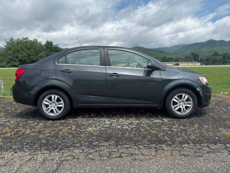 2015 Chevrolet Sonic LT Manual