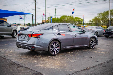 2022 Nissan Altima 2.5 SR