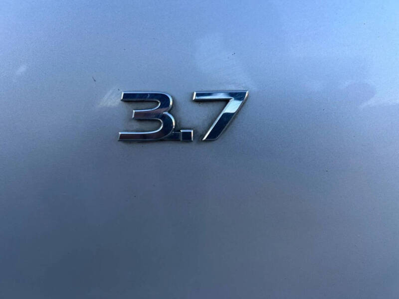 2014 Infiniti Q70 3.7