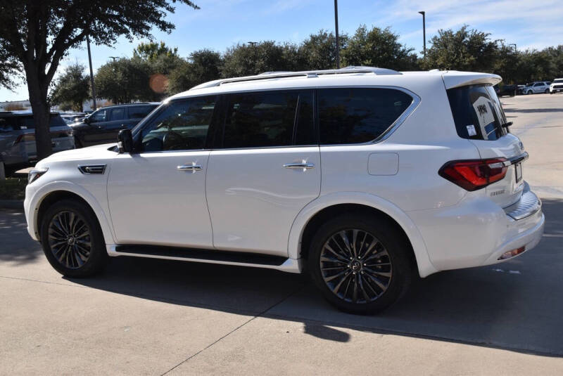2021 Infiniti QX80 Premium Select