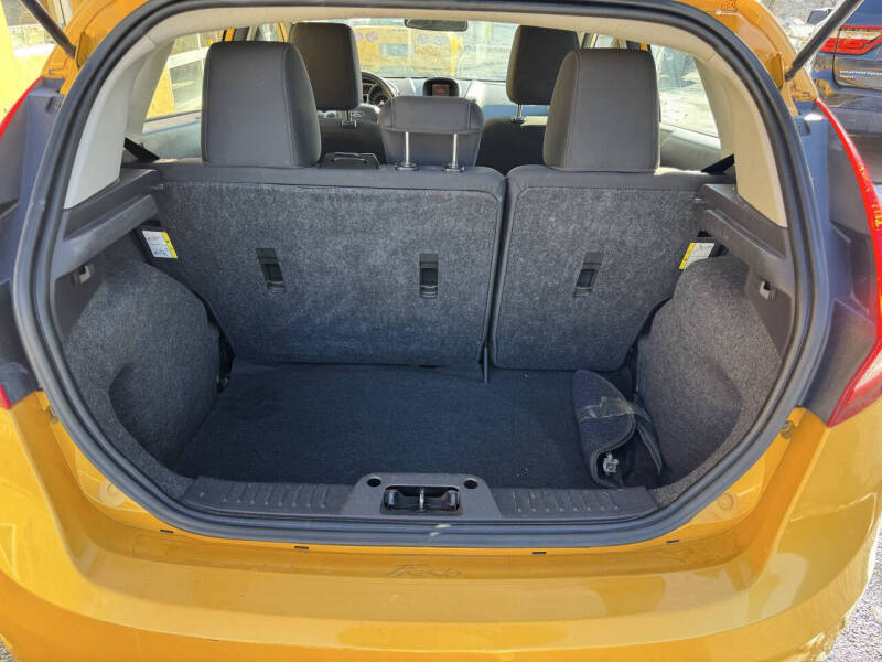 2011 Ford Fiesta SES