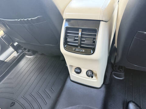 2017 Kia Cadenza Premium